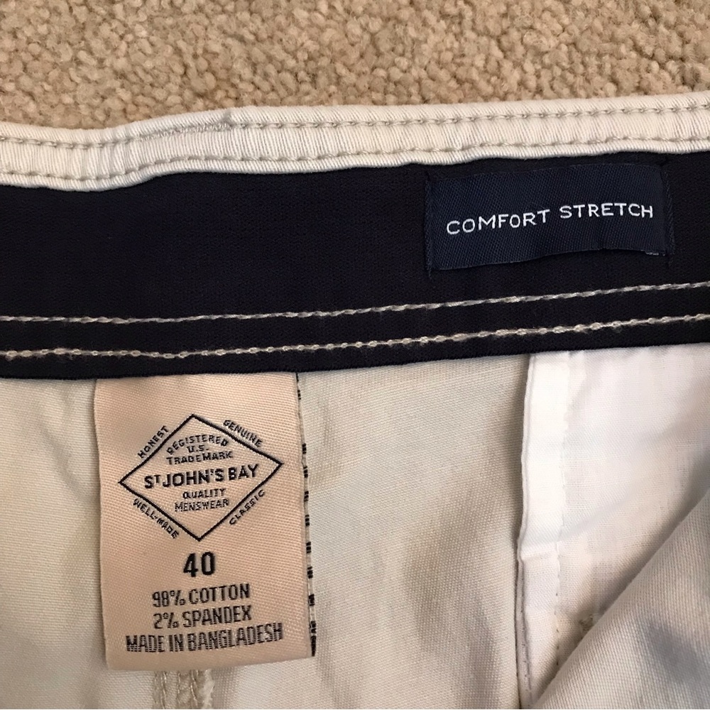 St Johns Bay Mens Cargo Shorts NEW Size 40 Comfort Stretch Putty Off White - Picture 4 of 10